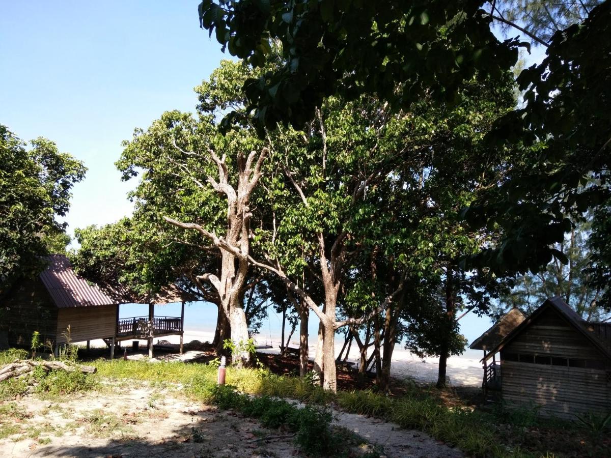 Jansom Bungalow 2 Koh Phayam Luaran gambar